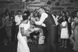 Asistir a una boda conlleva algunas responsabilidades. 12 Cosas Que Deberias Hacer En Tu Boda Pino Y Garcia Catering Malaga