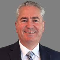 Martina Sumner's Instagram, Twitter & Facebook