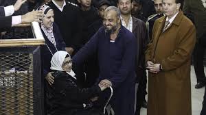 وأيدت المحكمة أحكام الإعدام لكل من: Ù…ØµØ± Ø§Ù„Ø¨Ù„ØªØ§Ø¬ÙŠ ÙŠÙ„ØªÙ‚ÙŠ ÙˆØ§Ù„Ø¯ØªÙ‡ Ù„Ø£ÙˆÙ„ Ù…Ø±Ø© Ø¨Ø¹Ø¯ ÙØ±Ø§Ù‚ Ù†Ø­Ùˆ 3 Ø³Ù†ÙˆØ§Øª