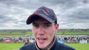 Good Egg & Sarah Ripper Rippon beat Island Cruise & Joe Quinton to  convincingly win the Tedworth Gold Cup at Barbury Castle, a Sandhurst Area  Classic Race