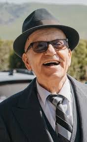 Troy Silva's Instagram, Twitter & Facebook