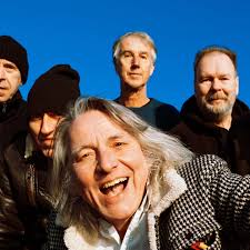 Punk-Urgesteine von Fehlfarben rocken Solinger Cobra-Bühne