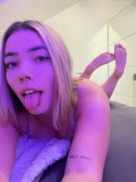 Feet or Ass? You can take both