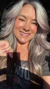 Ultimate Guide to Maintaining Silver Hair with Purple Shampoo