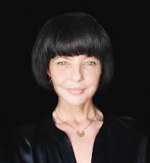 Mary Blum's Instagram, Twitter & Facebook