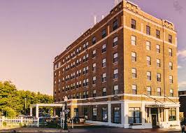 12 Incredibly Haunted Places In The Upper Peninsula Michigan