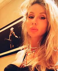 Светлана лобода (loboda) новый рим (amf kilimanjaro remix) (single 2020). Svetlana Loboda Pohvastalas Potryasayushej Figuroj Zvezdy Womanhit Ru