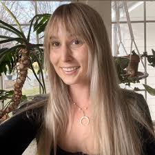 Julia Dunham (@julia.dunham.566) • Facebook, Connect with friends