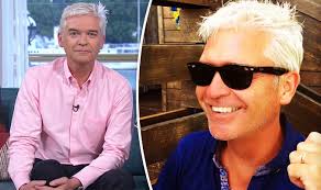 Phillip Schofield sparks social media meltdown after sharing snap of new  'holiday beard'