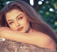 Everything is Beautiful when you look at it with Love ❣️ #pambhattacharya  #fbpost2025シ #StarSender #foryoupageシ #bestphotochallenge #positivity  #bestbeauty #love #selfloveisthebestlove