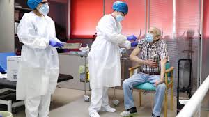 No brasil, houve a transferência de assim como a da astrazeneca, a sputnik v, desenvolvida pelo instituto gamaleya de pesquisa da rússia, é uma vacina de vetor viral, ou seja. A Espanha Nao Vai Aplicar A Vacina Astrazeneca Em Pessoas Com Mais De 80 Anos De