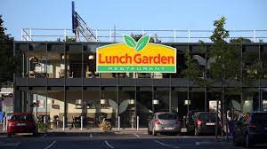 Chez lunch garden vous allez au restaurant à votre façon! Fear Of Ax At Lunch Garden World Today News