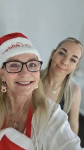 Removing white dot near dog's eye in photo