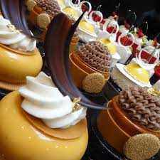 Some Of The Gorgeous Petit Gateau From My Training In Paris At The Bellouet Conseil Beautiful Product An Fine Dining Desserts Delicious Desserts Sweet Recipes