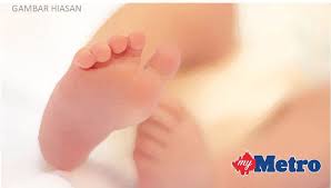 Lima beranak termasuk bayi berusia sembilan bulan maut manakala seorang lagi cedera parah dalam satu kemalangan di kampung pengkalan atap, batu rakit, kuala nerus, awal hari ini. Bayi Baru 47 Hari Maut Didera