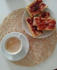 Cafe Et Tartines De Confiture De Fraises Coffee Confiture Fraise Tartine Confiture