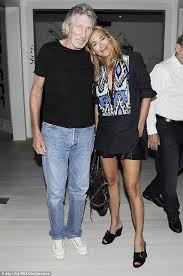 George roger waters (born 6 september 1943) is an english songwriter, singer, bassist, and. Roger Waters Estranged Wife Laurie Durning Demands Her 35 000 Rolex Back Daily Mail Online