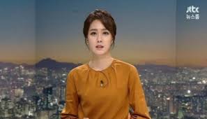 '손석희 jtbc 총괄대표와 아나운서 안나경씨가 불륜 관계일 수 있다'는 취지의 방송을 한 시사 유튜버 구모씨(41)가 구속됐다. ë©´ì ' ë–¨ì–´ì§€ë©´ ì†ì„í¬ ì§ˆë¬¸ì— ì•ˆë‚˜ê²½ ë‹µë³€