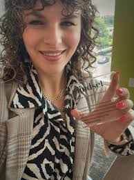 Michelle Baert's Instagram, Twitter & Facebook