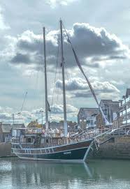 Port De Perros Guirec Le Black Pearl Cotes D Armor Bretagne Sailing Sailing Ships Tall Ships