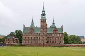 Nyhavn und strøget sind einen ausflug wert, wenn sie lust auf shoppen haben. Schloss Rosenborg Kopenhagen Mycitytrip Com