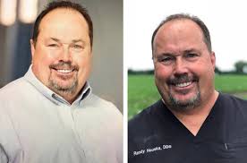 Chelsea Houska's dad has lost some major pounds — and he looks amazing! 😍  —> https://bit.ly/2lwdCUJ