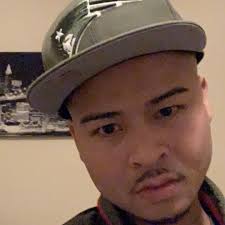 Stream Sam Chum music