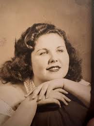 Courious if anyone has a Vallehi year book, not sure of dates possible 1950  to 1956? Lookin for a picture of my dad in group picture, Bobby Lee Walton.  Would just like