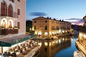 If silvestrov is a remembrance of things past, mozart reaches for what yet may come. Port Grimaud Venice Of The South Of France Francecomfort Holiday Parks