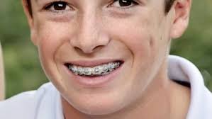 Peters leads unbeaten B-R golf to fifth consecutive win