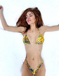 Elena Berlato - Free pics, galleries & more at Babepedia