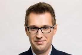 Łukasz Borys awansował w Meloradiu. Odpowiada teraz za zmiany muzyczne w  stacji