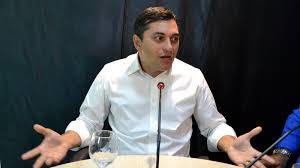 Um grande evento marcou o anúncio oficial do jornalista e apresentador de tv, wilson lima, como vice na chapa do prefeito marcelo ramos. Wilson Lima Esclarece Sobre B O Contra Fa Que Se Passa Por Sua Esposa