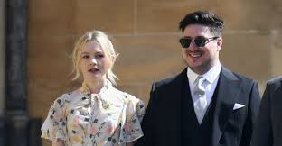 When it comes to academy awards looks, carey mulligan's is the cream of the crop. Carey Mulligan A Husband Marcus Is From This Famous Folk Rock Band