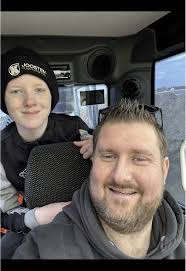 Waneer je gevraagd word om op zaterdag te draaien en je je oudste zoon mee  neemt die als hobbie fotos maken heeft dan levert dan heule mooie plaatjes  op 😍helaas te veel om alles te kunnen plaatsen ...