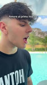 Simm e chiu fort: Amore al primo morso