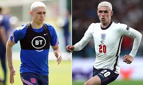 Foden was only 8 years old when he joined manchester city academy. J3ip Stm8msqrm