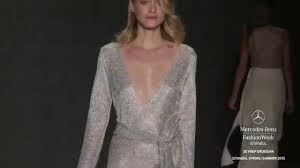 Zeynep erdoğan kadın çeşitlerini indirimli fiyatlarla hemen satın alın! Zeynep Erdogan Mercedes Benz Fashion Week Istanbul S S15 Collections Youtube