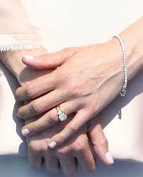 Look good and play well in jared's women's diamond tennis bracelets. Meghan Markle S Diamond Tennis Bracelet Popsugar Fashion Middle East