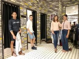 Save money online with buti fashion deals, sales, and discounts february 2021. Berburu Fashion Di Ada Buti Store New Concept Fashion Retail