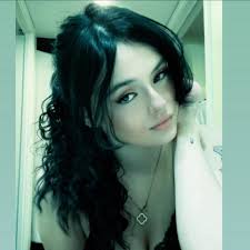 Someone takes @mytryptiline I feel so bad with it they gave it to me for  severe nausea.