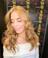 She came , we saw , we lightened & brightened Ms 007 herself  @bond.hannah.bond 😎🥂🍸🍸🍸#balayage #balayagehighlights #sydney  #balayageexpert #soho #darlinghurst #stanleystreet #newyork #bestsydneyhair  #lovesoho #sohooncrown