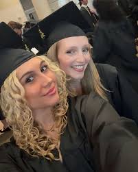 ep out tomorrow so here's some @gracieabrams for ya #gracieabrams  #iloveyouimsorry #ep #singersongwriter #newmusic