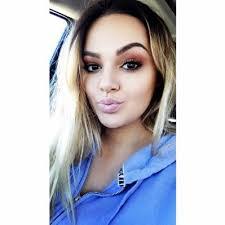 Ivy Horner's Instagram, Twitter & Facebook