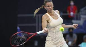 She made her senior international tournament debut in 2006 at the itf. Camila Giorgi Switches To Yonex Vcore Talk Tennis