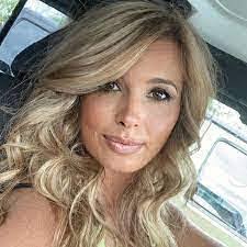 Jan Peluso's Instagram, Twitter & Facebook