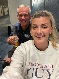 Jenna Cottrell's Instagram, Twitter & Facebook