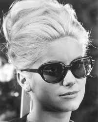 TUTTO PUÒ SUCCEDERE (2003). ORA su La 5 (c.30). In amore non c'è mai un  limite… Una commedia brillante con interpreti eccezionali. Jack Nicholson  infatti stupisce nel ruolo di Harry Sanborn, un