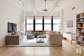 Short for down under the manhattan bridge overpass, this brooklyn neighborhood has seen a major renaissance and another portion of dumbo stretches from the manhattan bridge east to vinegar hill. 1 Main Street 6f Dumbo Ny 11201 Id 14713563 Rented Property Halstead Real Estate