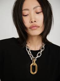 Women's luxury & fine Jewelry 2025